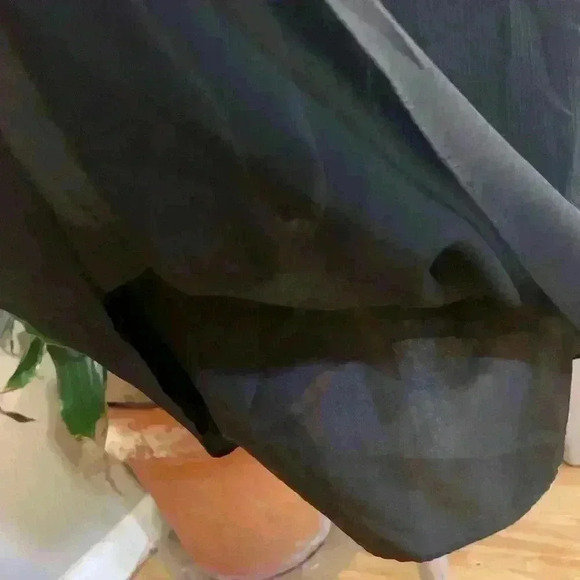 David's Bridal Black Bridesmaid’s Dress Size 2 One Shoulder. - Picture 3 of 10